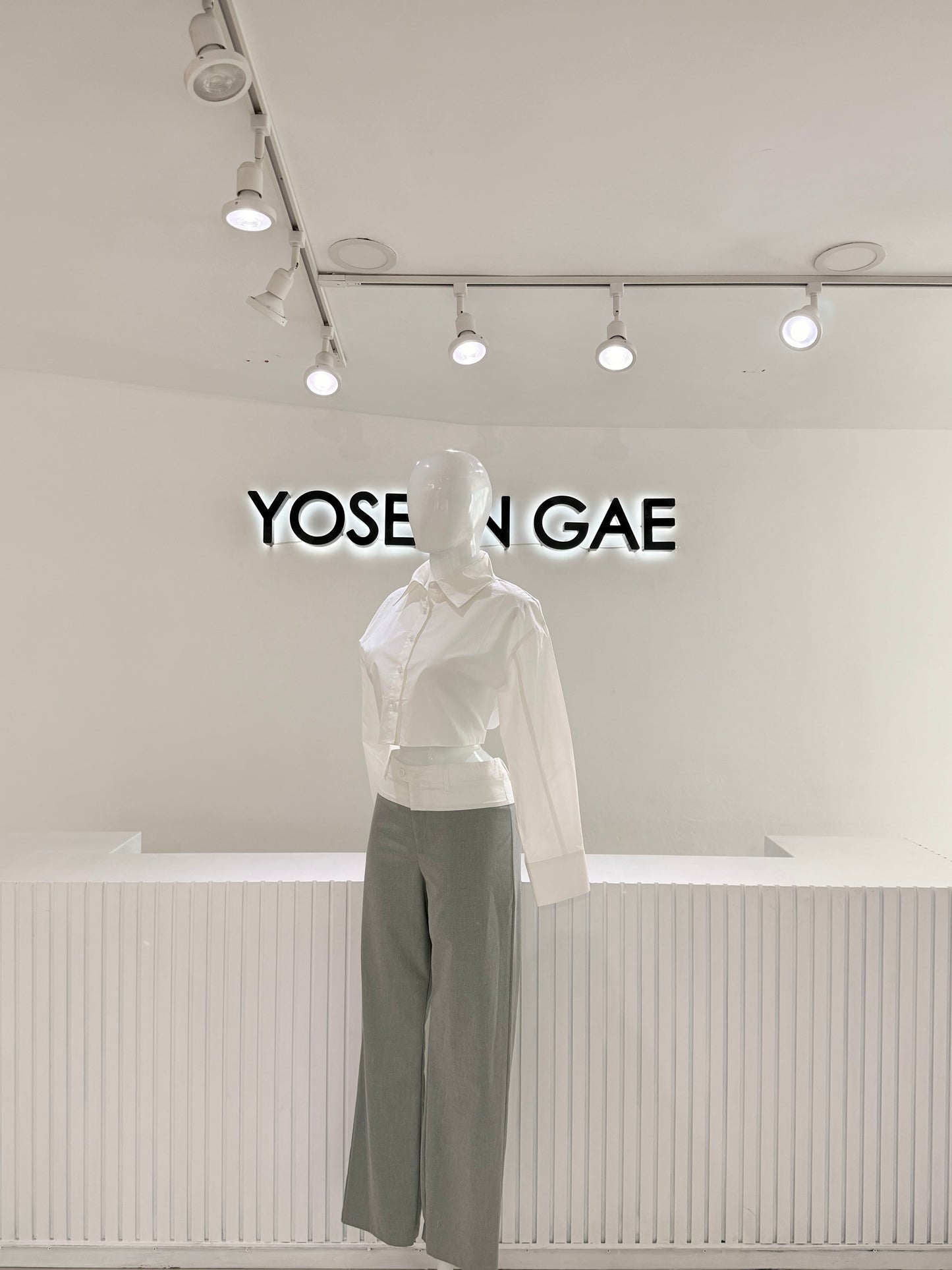 Pantalón Gris Borde