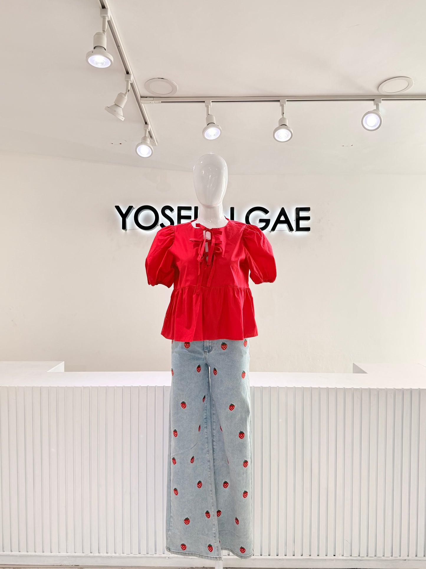 Blusa Roja Moños