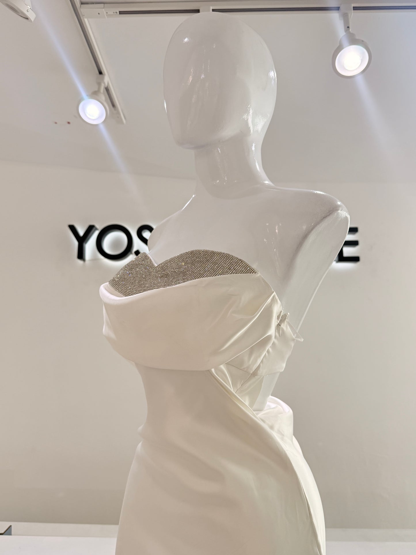 Vestido Satin Escote