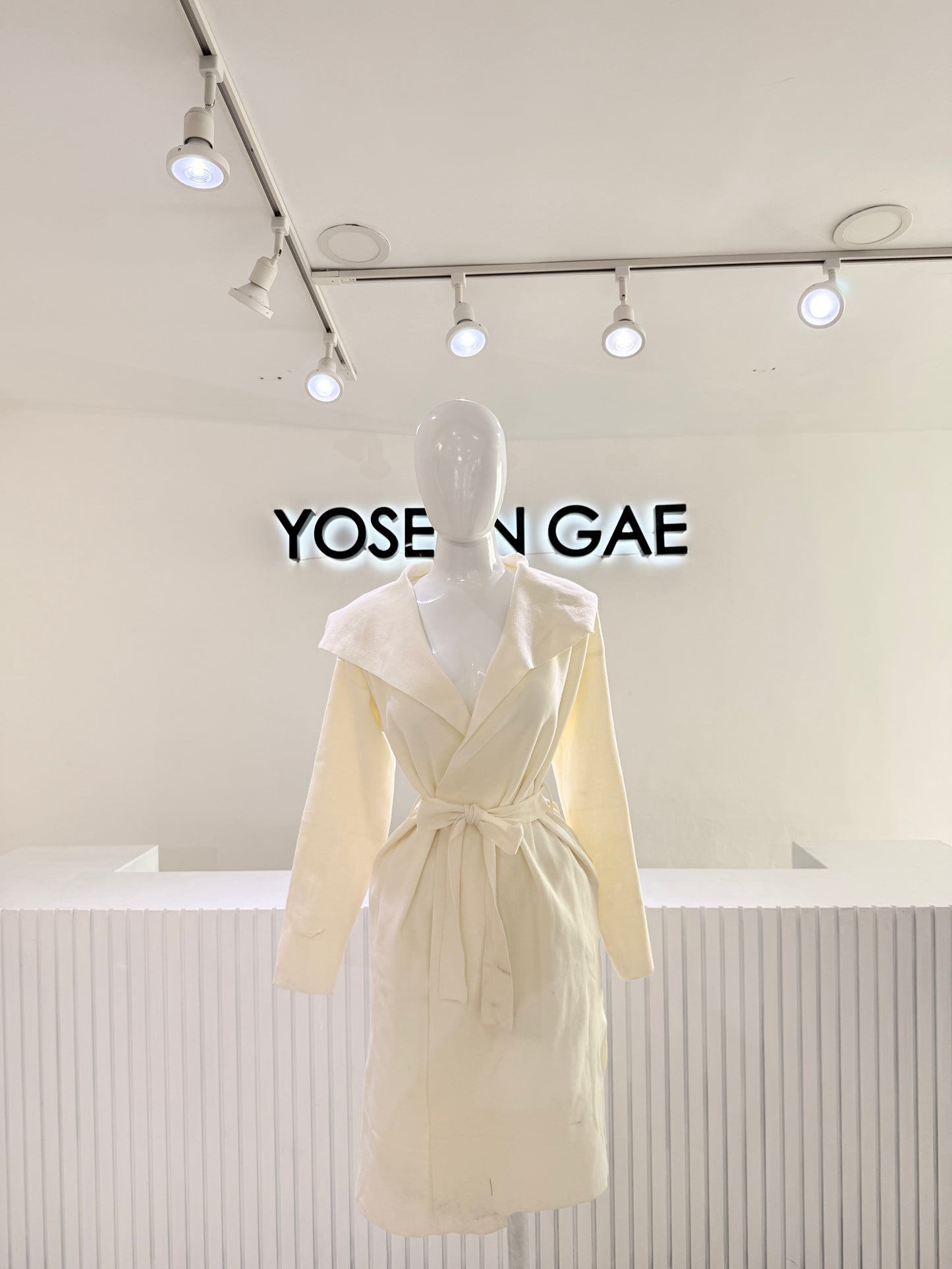 Gabardina Cream