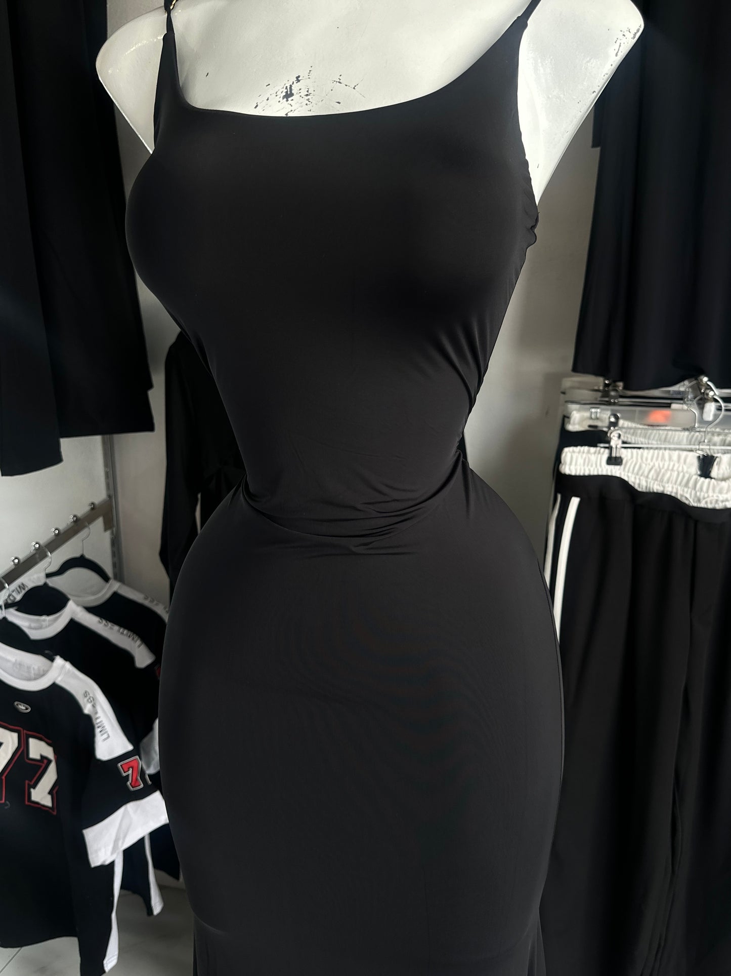 Vestido Satin Básic Black