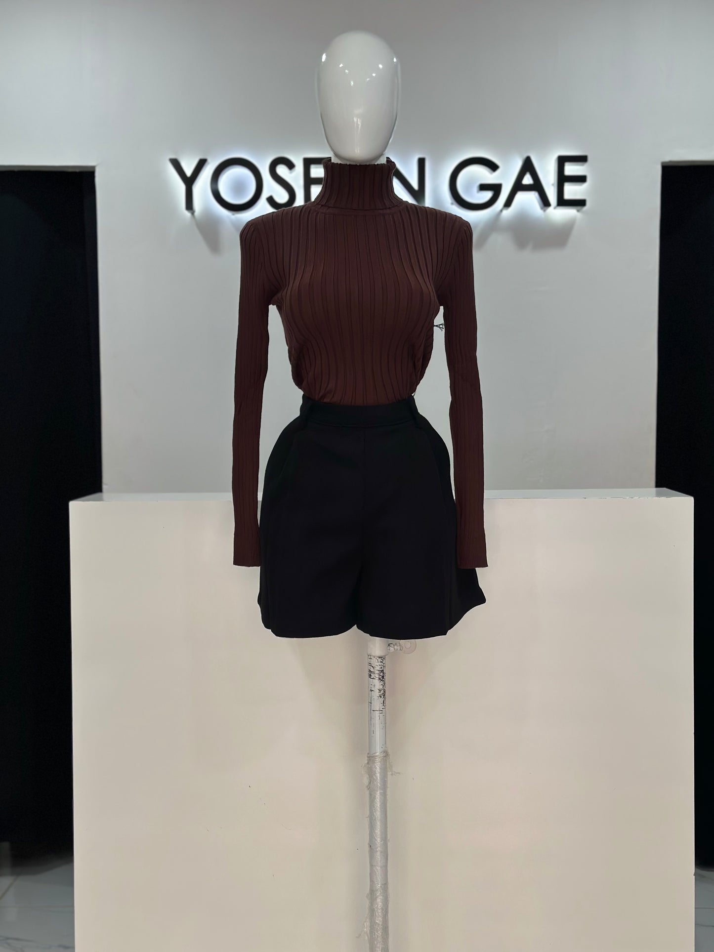 Blusa Cuello Básica