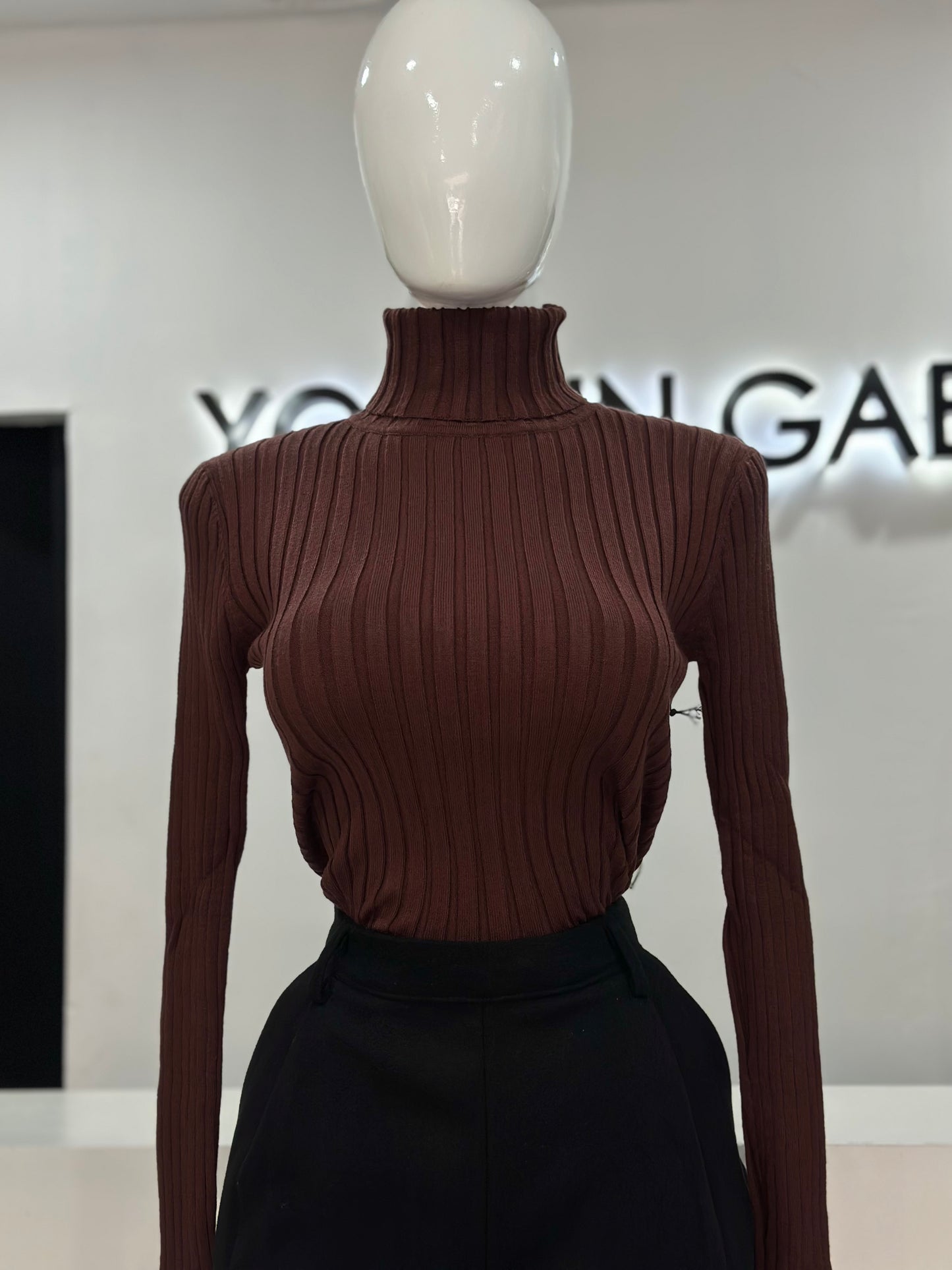 Blusa Cuello Básica