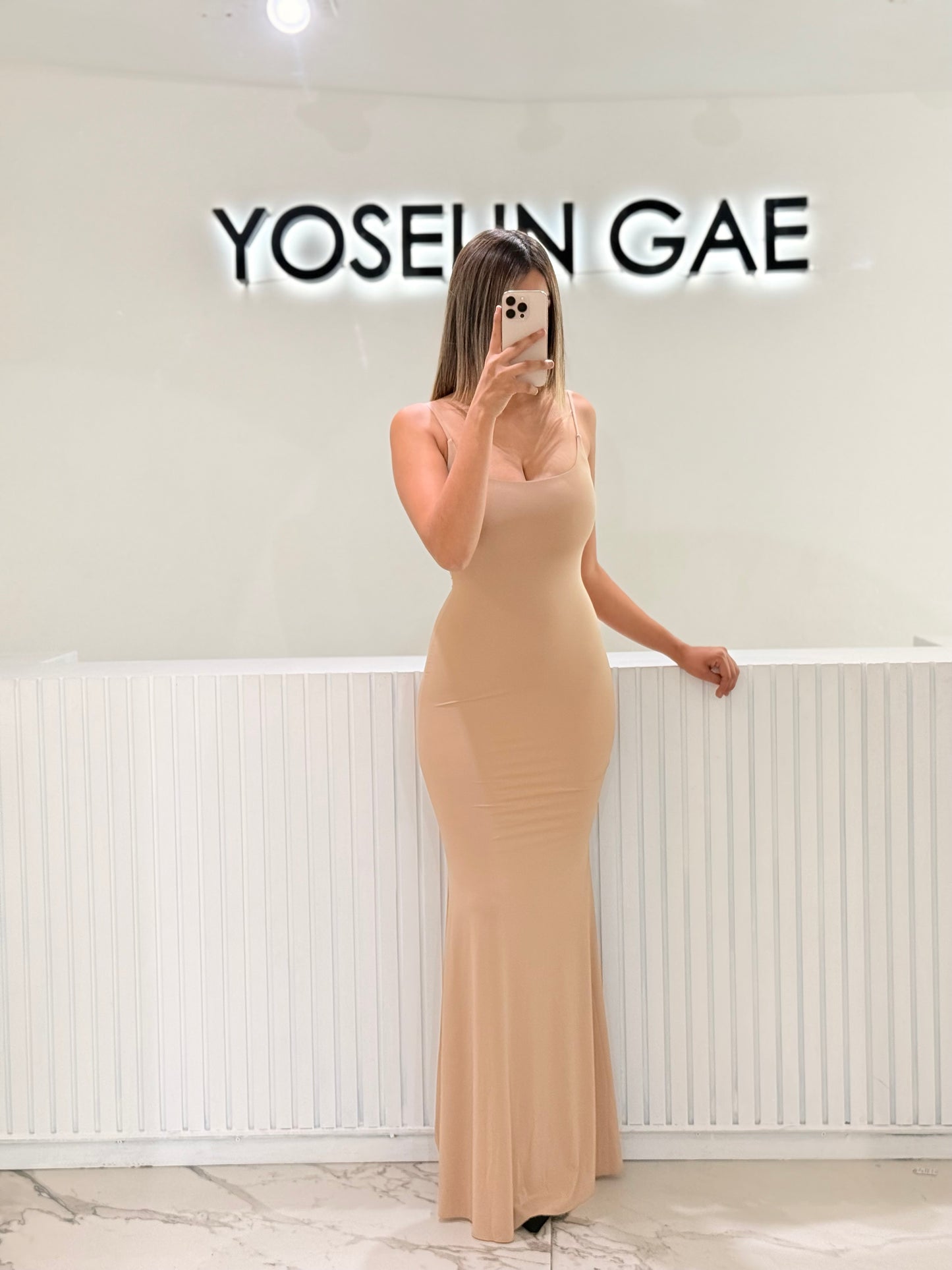 Vestido Nude Clásico