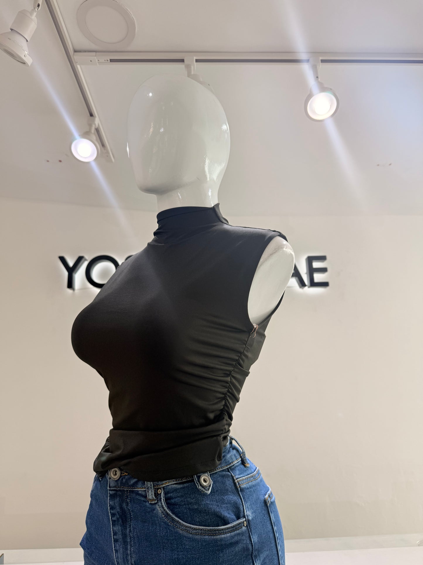 Blusa Negra Ebano Ajustado