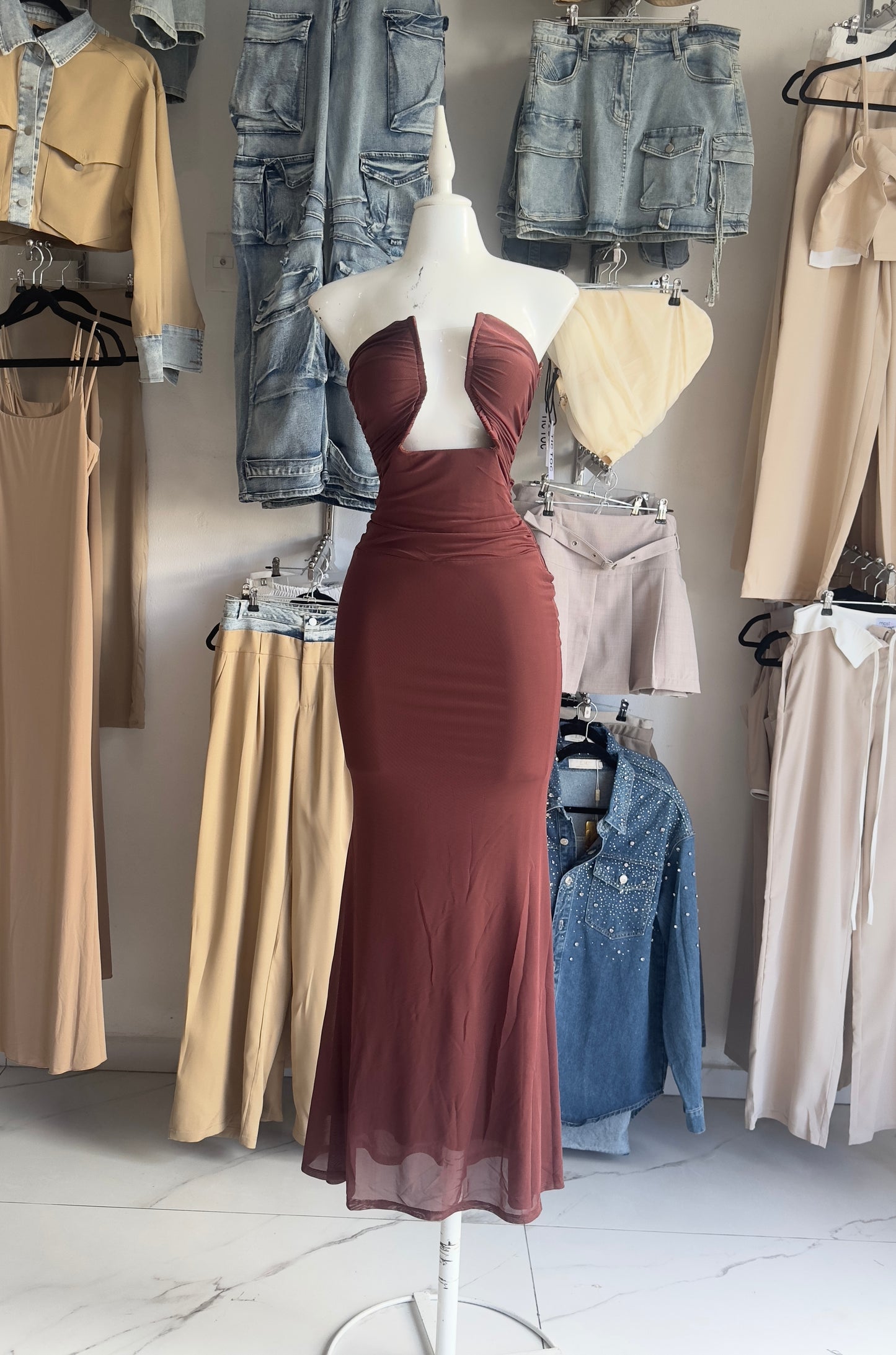 Vestido Brown Escote